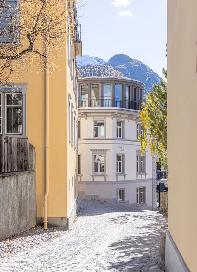 FH-Architektur_Chesa-Laret_Ingo-Rasp-15.jpg